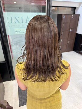 アイズ 本厚木(AIZU) 白髪ぼかしハイライト