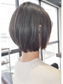フロア(FLOOR) #レイヤーボブ#グレージュ#金沢文庫FLOOR八木
