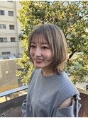 20代30代ミディアムウルフレイヤーブリーチ前髪あり