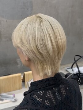 エクラ(ECLAT) ホワイトブロンド