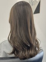 シベル(sibell)&nbsp;セミロングレイヤーカット顔周りレイヤーウルフハッシュカット