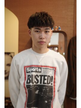 エディ(Edy) メンズ刈り上げスパイキーショートニュアンスパーマ眉毛カット