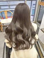 ミラ 新宿(MILA)&nbsp;ブリーチなし透明感カラー/韓国風こなれミディ/新宿