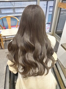 ミラ 新宿(MILA) ブリーチなし透明感カラー/韓国風こなれミディ/新宿