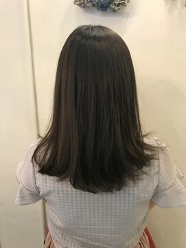 ヘアーアンドスパ アン コントゥール(hair&spa an contour) アッシュグレージュ