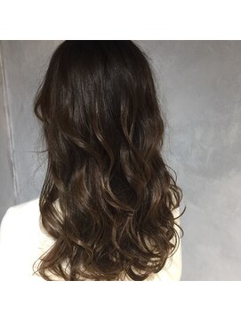 ヘアサロン ビータ(Hair salon BITA) 大人可愛いデザインカラースモークグレージュ