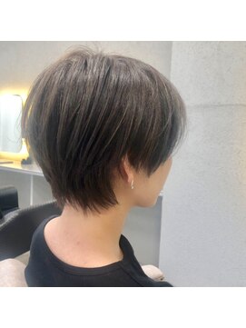 ゼロヘアーハナレ(zerohair HANARE) zerohairHANARE 柔らかさを残したハンサムショート