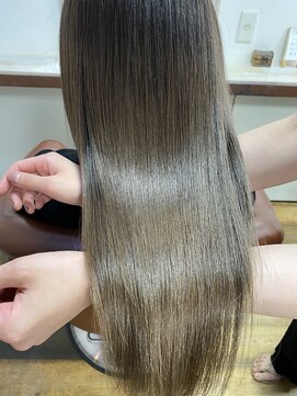 ファミーユ(famille) <famille>髪質改善トリートメント+美髪カラー