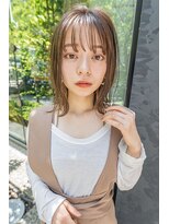 サングース(Sungoose)&nbsp;大人かわいいミディ＃カーキグレージュフェザーバング