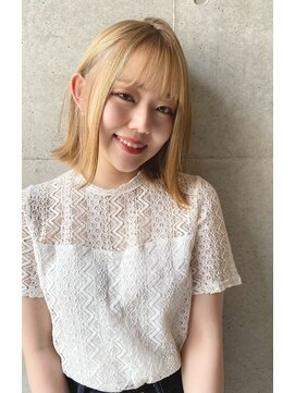 クッキー ヘアーアンドメイク(COOKIE Hair&Make) 【COOKIE】パツっとハイトーン外ハネボブ