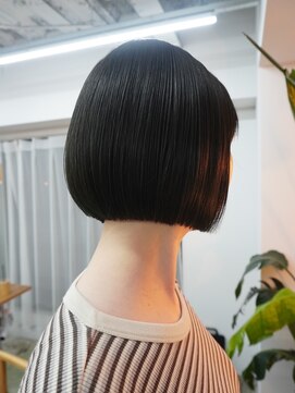 アル 心斎橋(alu) ツヤ髪スタイル/黒髪/小顔カット/ブルージュ/オリーブグレー