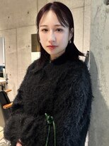 シキ(SIKI)&nbsp;【yui】職場でもできる赤カラー×オシャレなカラー