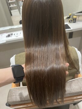 ナンバー 大分中央町店(N°) 似合せカットフェミニンミディアムくびれスタイル透明感カラー