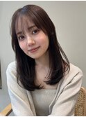顔周りレイヤーカットくびれヘアミルクティーベージュカラー