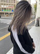 キング 心斎橋店(K!ng)&nbsp;ハイライトカラーミルクティーベージュレイヤーカット