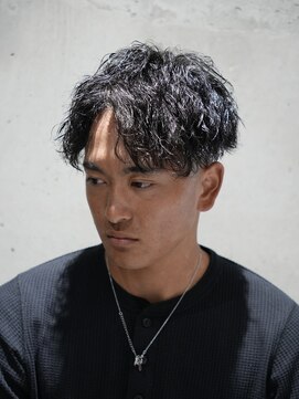 メッツ 原宿(METS) MEN'S/ツイスパ×スキンフェード/短髪/黒髪/メンズショート