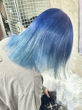 リル ラウム 原宿(LiL Raum) 【推しカラー】ブルー×水色 グラデーションカラー♪原宿