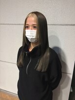 ヘアーアイストゥーレ(HAIR ICI TRE)&nbsp;フェイスフレミング前髪ブリーチオリーブカラー透明感カラー