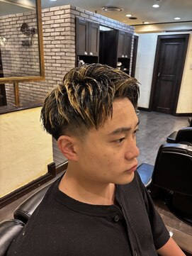 スカイマスターバーバー 渋谷(SKY MASTER BARBER) ブリーチカラー＜理容室＞［メンズ／シェービング／渋谷］