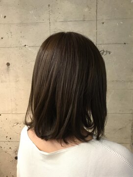 オッソ(OSSO) ミディアムボブ_ネイビーカラーフレンチボブ