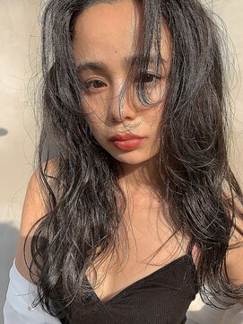 ソルトウォーター(SALT WATER) SUSAKI外国人風センターパートグレージュロブ