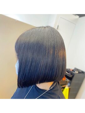 ジエクト ヴィシア(The Ect VIXIA) 切りっぱなしボブ×前下がりボブ×インナーボブ×髪質改善