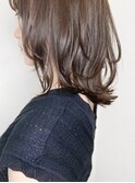 【Luccica】ミディアムウルフのくびれミディグレージュカラー