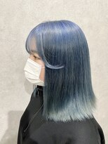 イト(ito)&nbsp;水色ヘアカラーサイドバング触覚流し～糸ito～HIRO