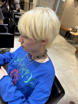 フリーラ 表参道(freera) 抜きっぱなしブロンド