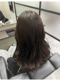 オリーブブラウン