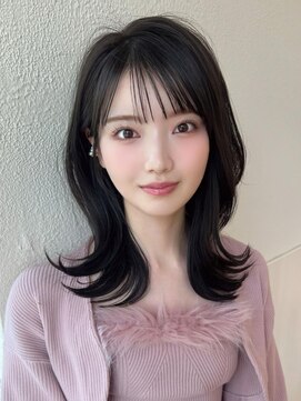 アフロート エル 大阪(AFLOAT L) 【20代30代】大人可愛い外ハネセミロング × オリーブグリーン