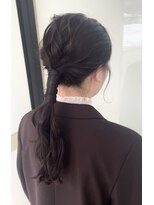 アローズソワン(HELLO'S SOIN) ローポニーテールアレンジ