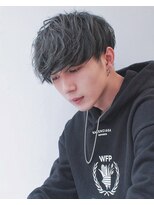 シン(syn)&nbsp;前下がりマッシュ　ツイストスパイラル