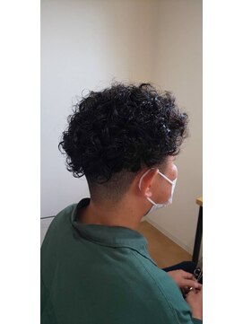 ヘアブロス(hair BROS) ツーブロ、パーマスタイル