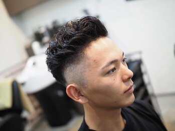 リヴ ヘアワークス(LiVE HAIR WORKS)の写真/【カラー同日施術も可能】パーマでキメる、パーマで遊ぶ。上級スタイルは"LiVE HAIR WORKS"で◎