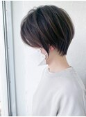 適度な束感がオシャレ♪大人可愛い丸みショートby柴立