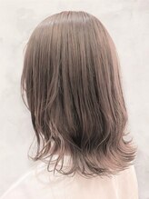 トレンドのスタイルを取り入れたい方には、最新トレンドを押さえたスタッフが幅広くご提案！