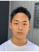 日本橋ピンパーマ　フェード風かりあげ
