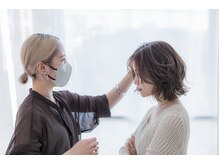 オージュアソムリエ認定スタイリストやヘアケアーマイスター認定スタイリストが在籍する美髪になれるサロン