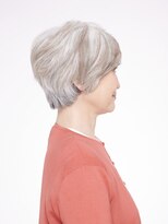 えがお美容室&nbsp;【えがお美容室】60代グレイヘアの方に◎骨格補正ショート