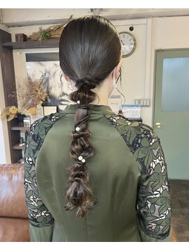 コレット ヘアー 大通(Colette hair) タイトなローポニーアレンジ .*。