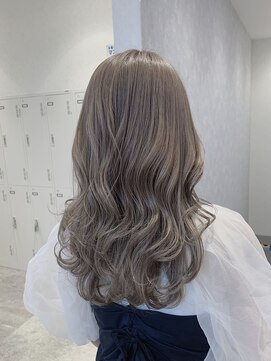 ハレル 戸塚(HAREru.) ブリーチカラーミルクティーカラー