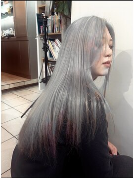 サロン ド ビカ(Salon de bika) ケアブリーチ超ハイトーンシルバーカラー×オージュア