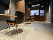 アンドワークス 2nd(&WORKS)の雰囲気（シャンプーから仕上げまで完全マンツーマンのスタイルです。）