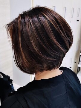 グランデュール 東静岡池田店(GRANDEUR) ダブルカラーミルクティーベージュカラーケアブリーチ韓国ボブ