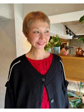 カナデ(kanade) きんぱつベリーショート