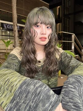 デイジー(Daisy) パーマ風スタイリング