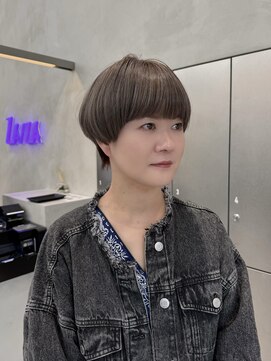 ザザ ZA/ZA 茗荷谷 白髪ぼかしマッシュショート