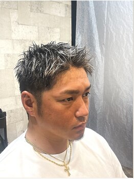 OM NOM NOM【6月上旬 NEW OPEN(予定)】の写真/【黒川駅車5分】理容室の本格シェービング&頭皮ケアで清潔感UP!完全マンツーマンの本格バーバー★