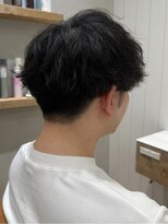 オリバイオハナ(Oli by ohana) シースルーマッシュラウンドマッシュ毛流れマッシュメンズパーマ